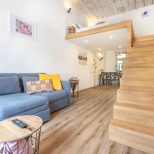 Old Quarter Apartment